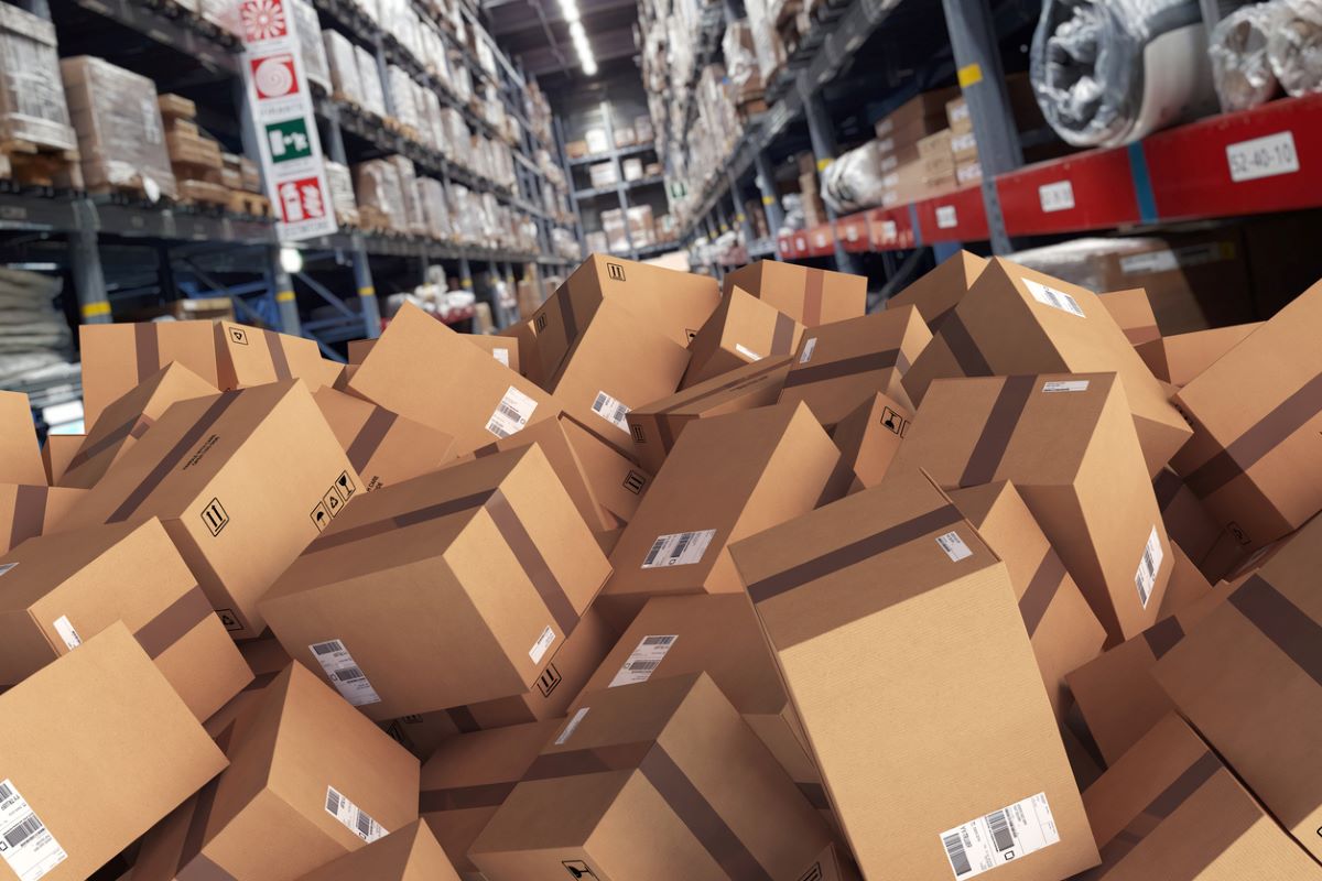 Warehouse full excess inventory demand planning istock alphaspirit 1199958389